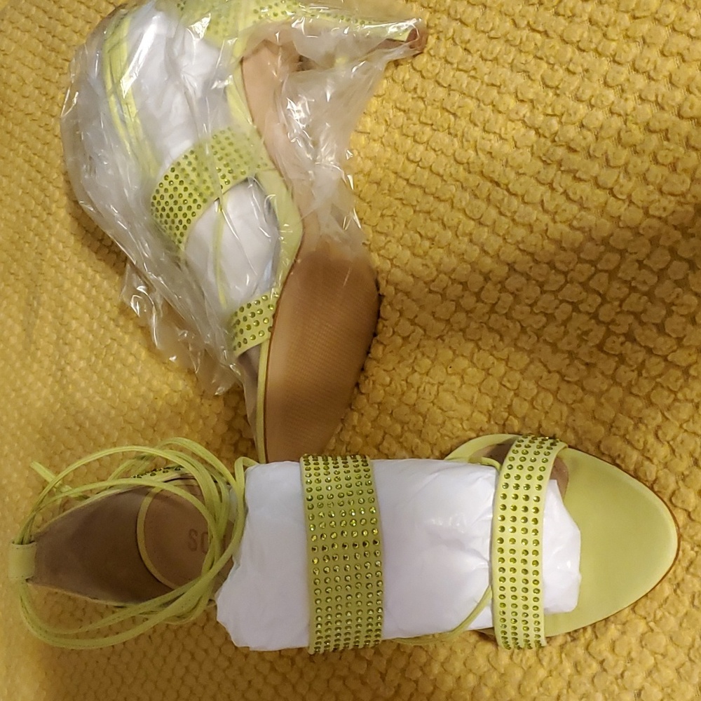Schutz lime green with sparkles tie around ankles 3.5 inch heel shoes. Size 8.5